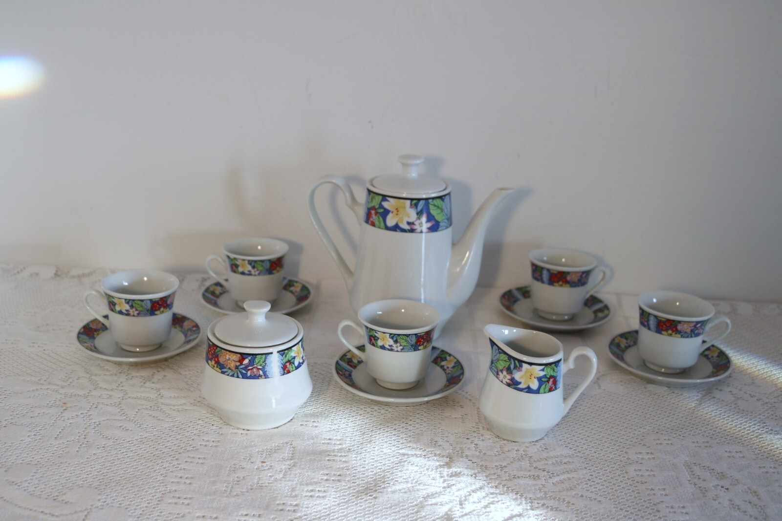EMERALD COLLECTION MADE IN CHINA Childs Demitasse Coffee Tea Set (15 Piece Set)