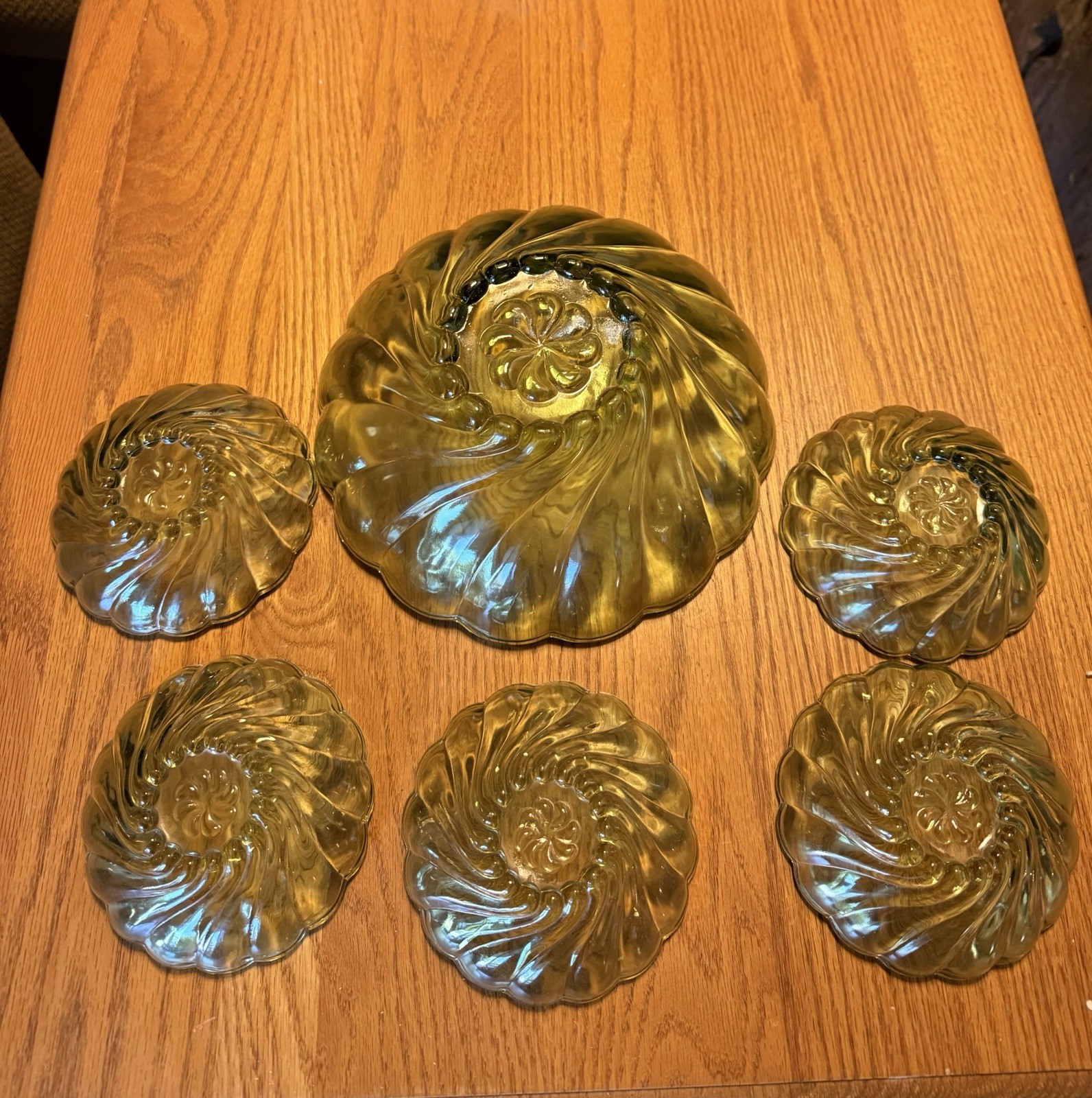 Vintage Green Swirl Pressed Glass Berry Bowl Set Large Serving Bowl 6 Pc
