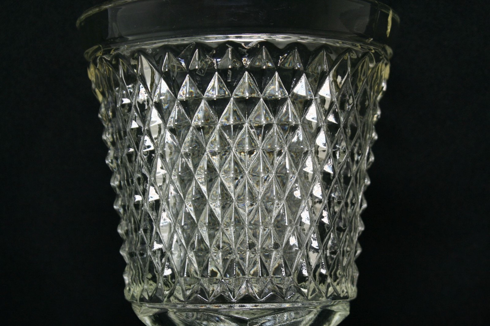 Vintage Indiana Glass Diamond Point Clear Apothecary Jar In Superb Condition