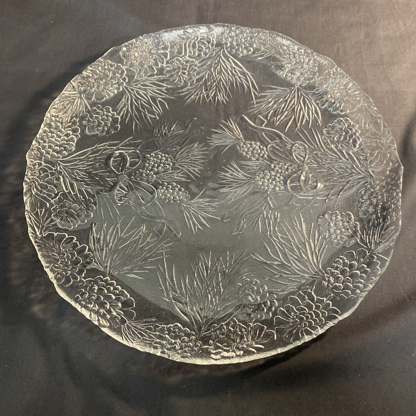 Christmas Glass Round Platter Pine Cones & Firs