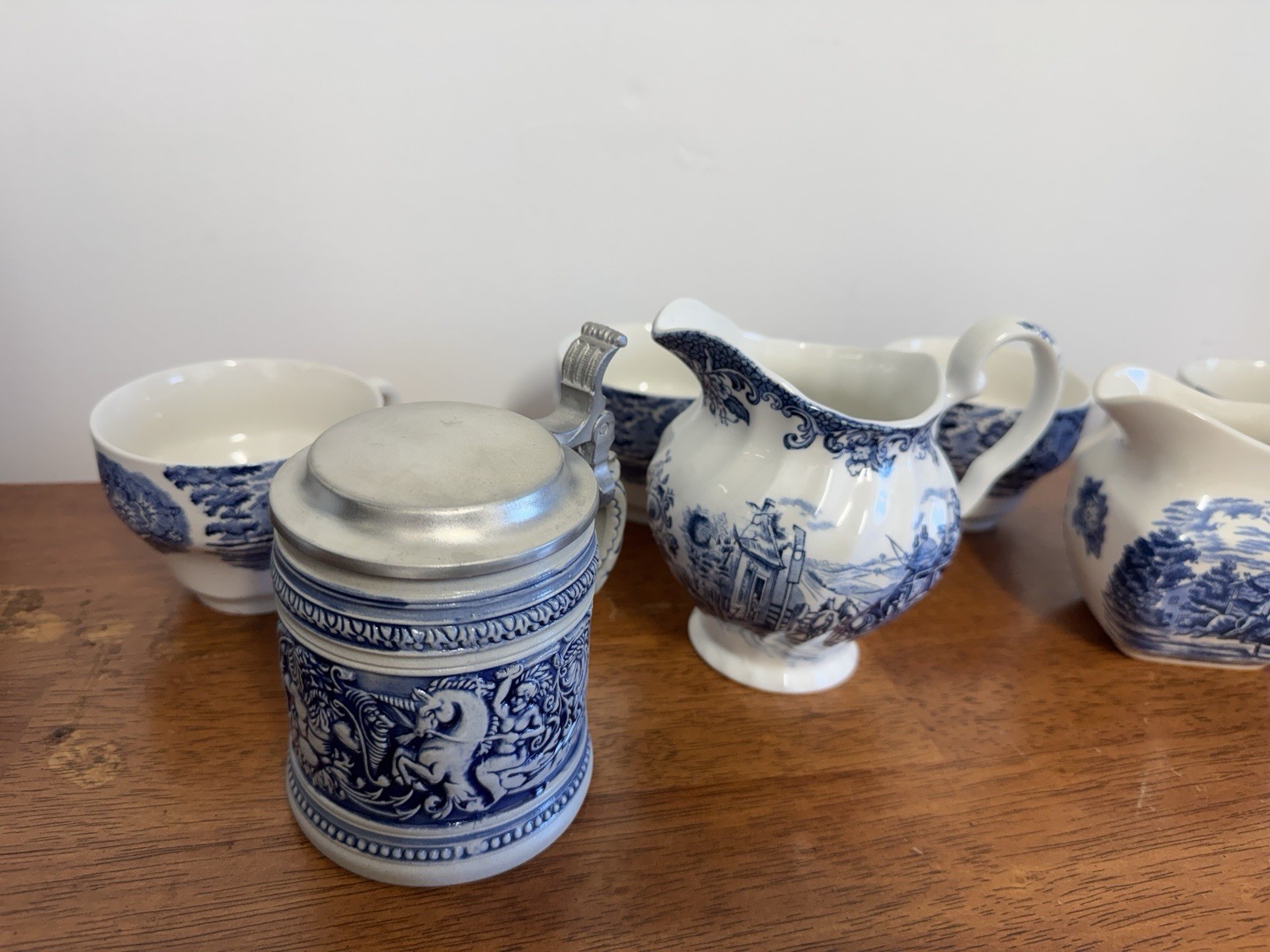 Liberty Blue Betsy Ross Tea Set Cups Creamers Sugar Bowl England Lot 9 Pc