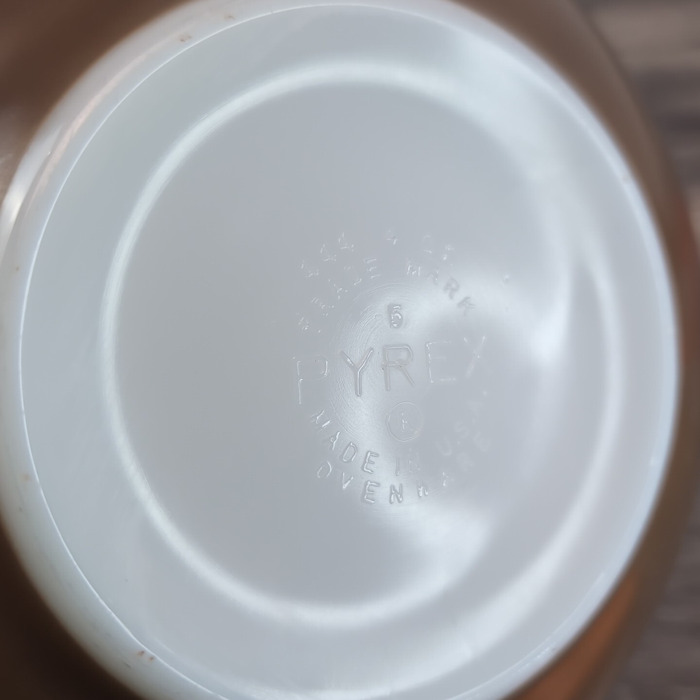 PYREX Mixing Bowl Cinderella Design # 444 Gold American 13″ 4 Quart 1960’s MCM