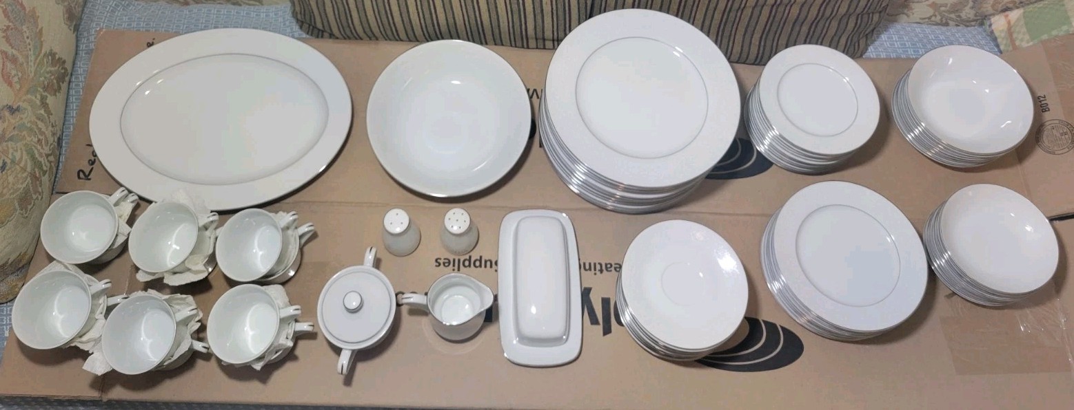 Elegant Lace Pattern, 79pc Dining Set By Fine China Of Japan, Antique, Serves 12