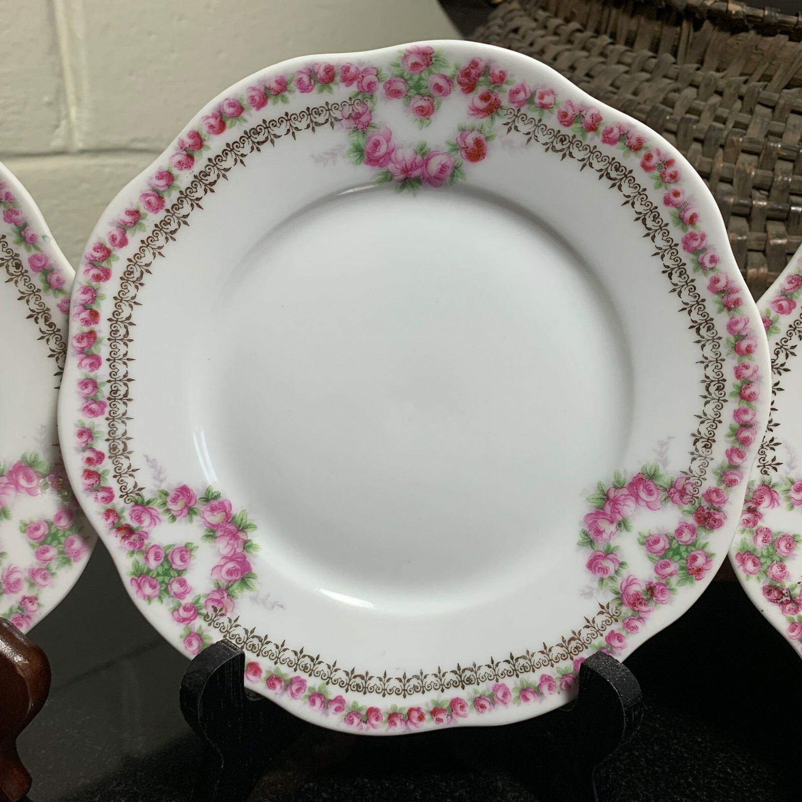 5 KPM Rose Garland or Swag 6 5/8″ Dessert Plates Made in Germany – Excellent