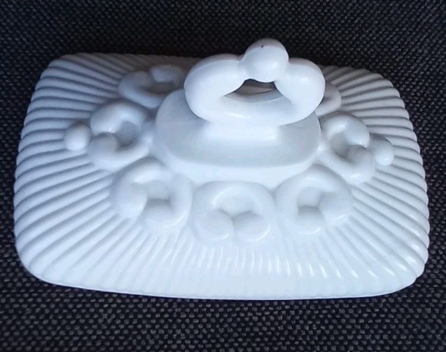 Westmoreland DORIC Ribbed Open Lace Milk Glass Pedestal Compote Bowl with Lid