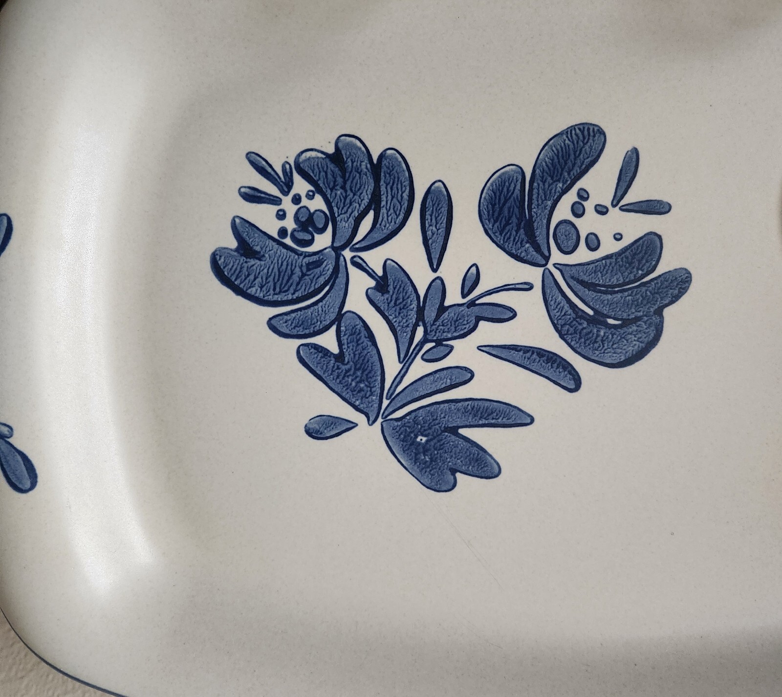 Pfaltzgraff Yorktowne 3 Serving Platters, Home Dining, Collectible Dishware