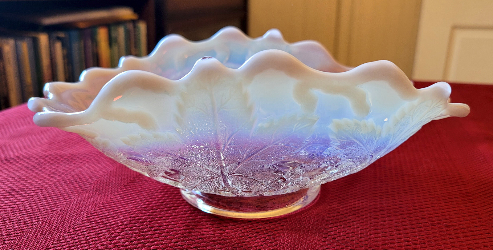 *ANTIQUE* 1905 NORTHWOOD *AUTUMN LEAVES* Oval WHITE Opalescent EAPG CURVED BOWL