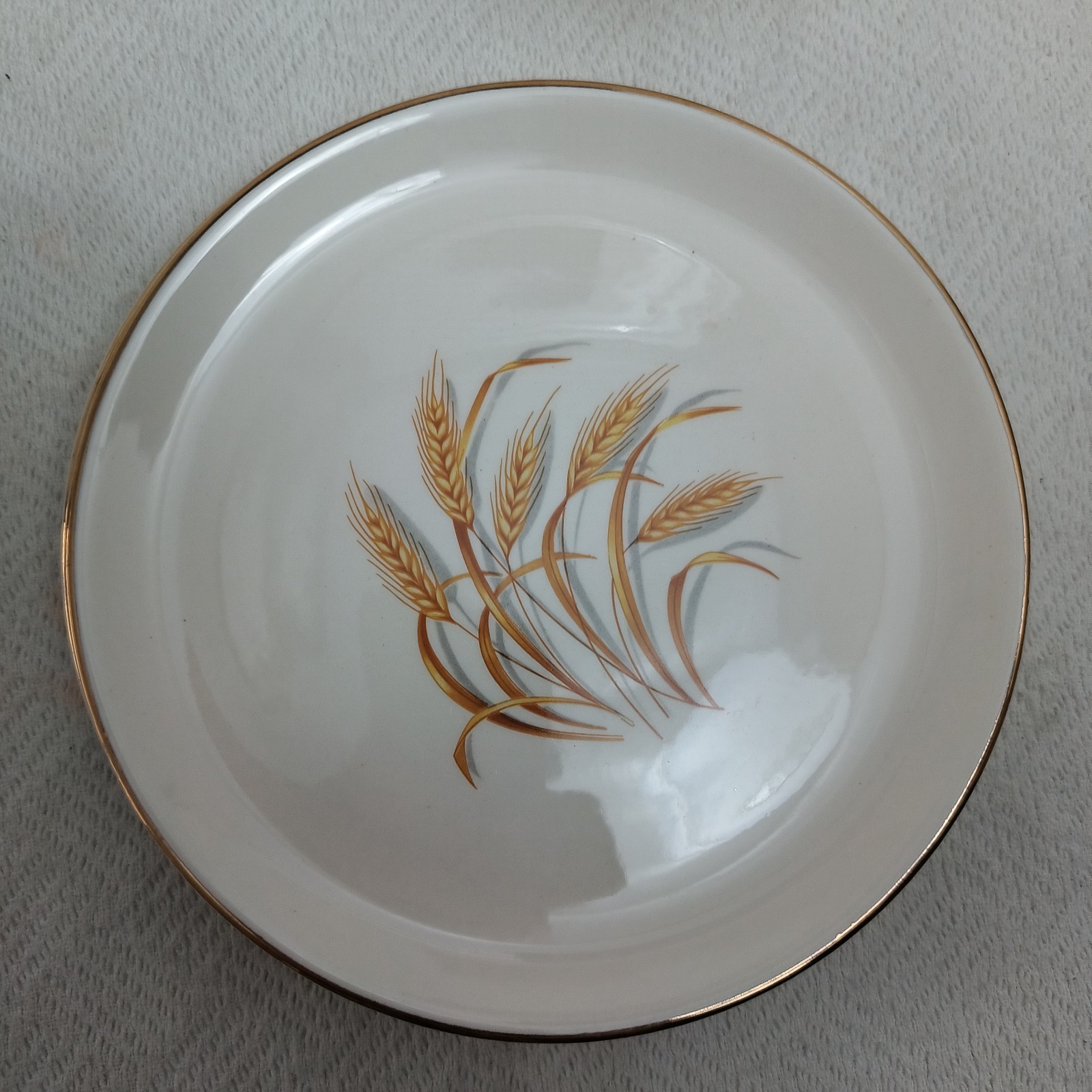 Golden Wheat Dish Set by Homer Laughlin, 16 Pieces