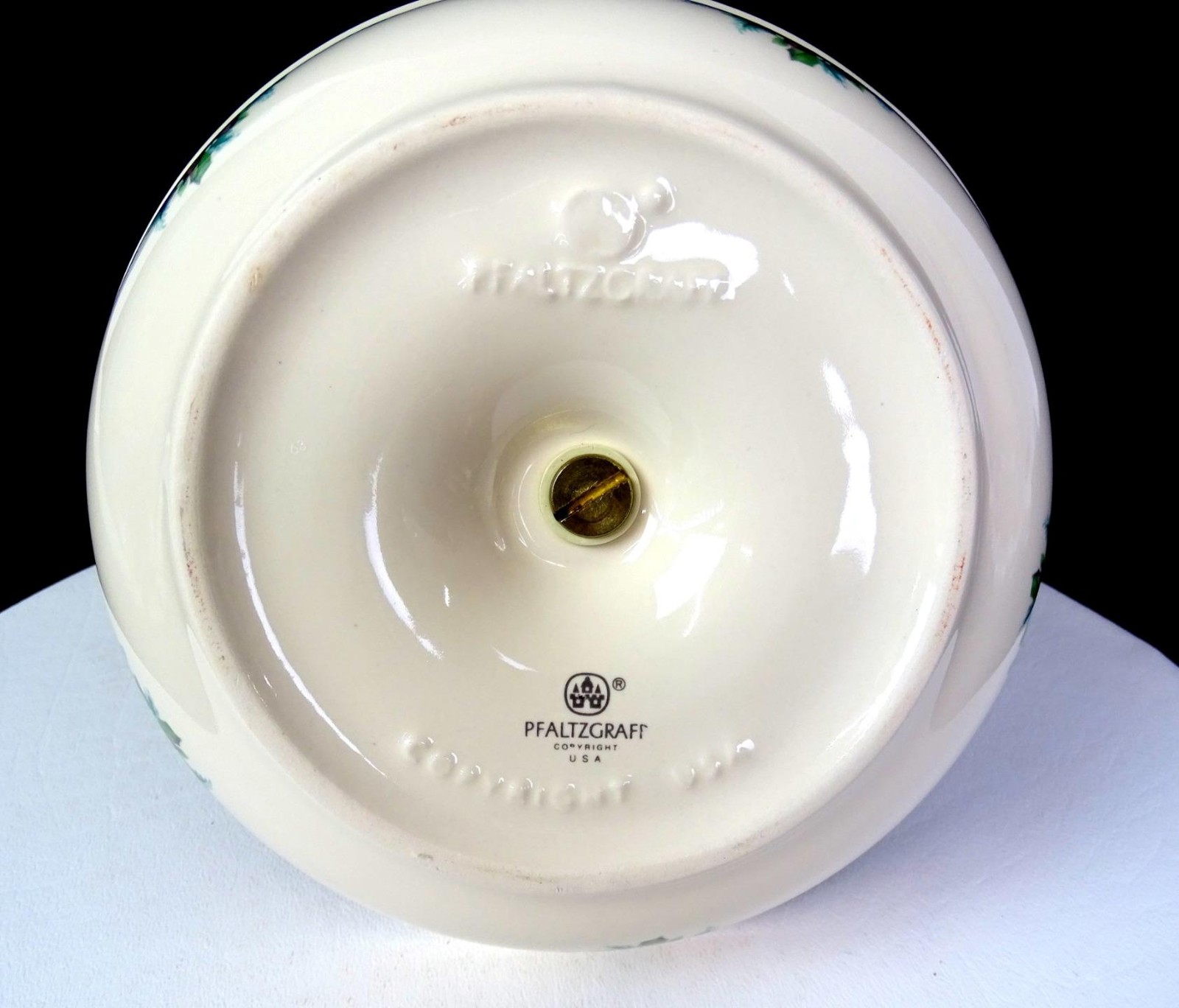 Pfaltzgraff Porcelain Holly Joy Center Handle 7 1/8″ Open Candy Dish 1994-1997