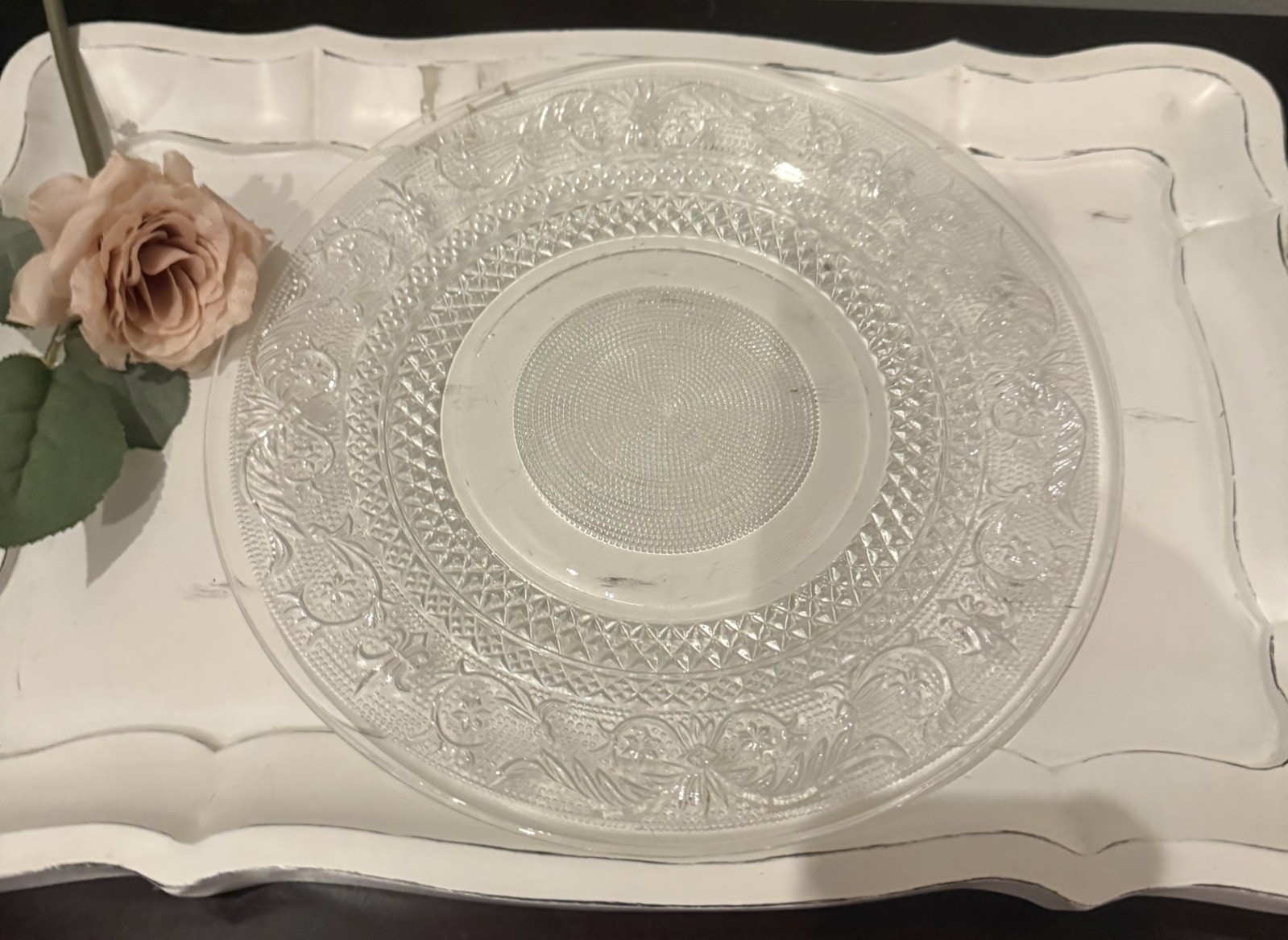 3 Pcs -VINTAGE KIG MALAYSIA Trellis Glass Sandwich; 2 Serving Bowls & 1 Lg Plate