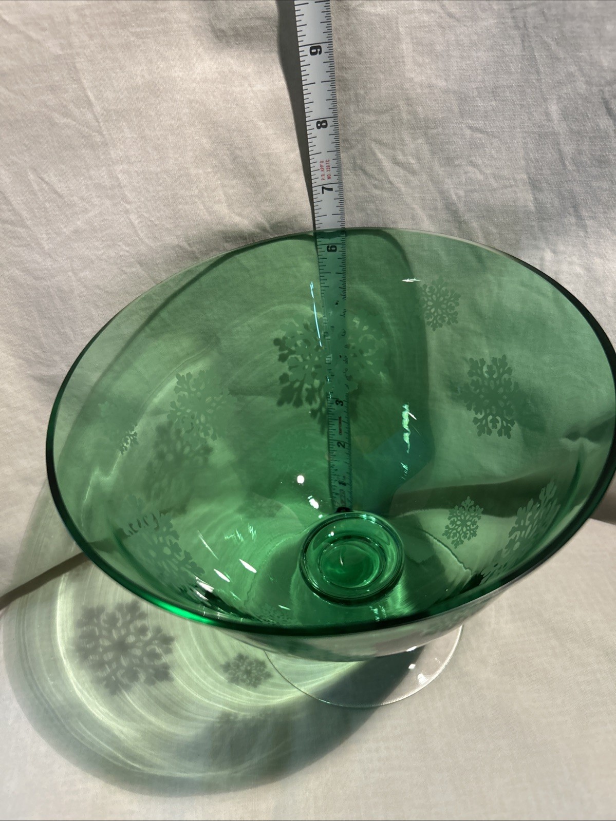 Green Glass Round FTD Snowflake Compote On Pedestal Base Serving Bowl