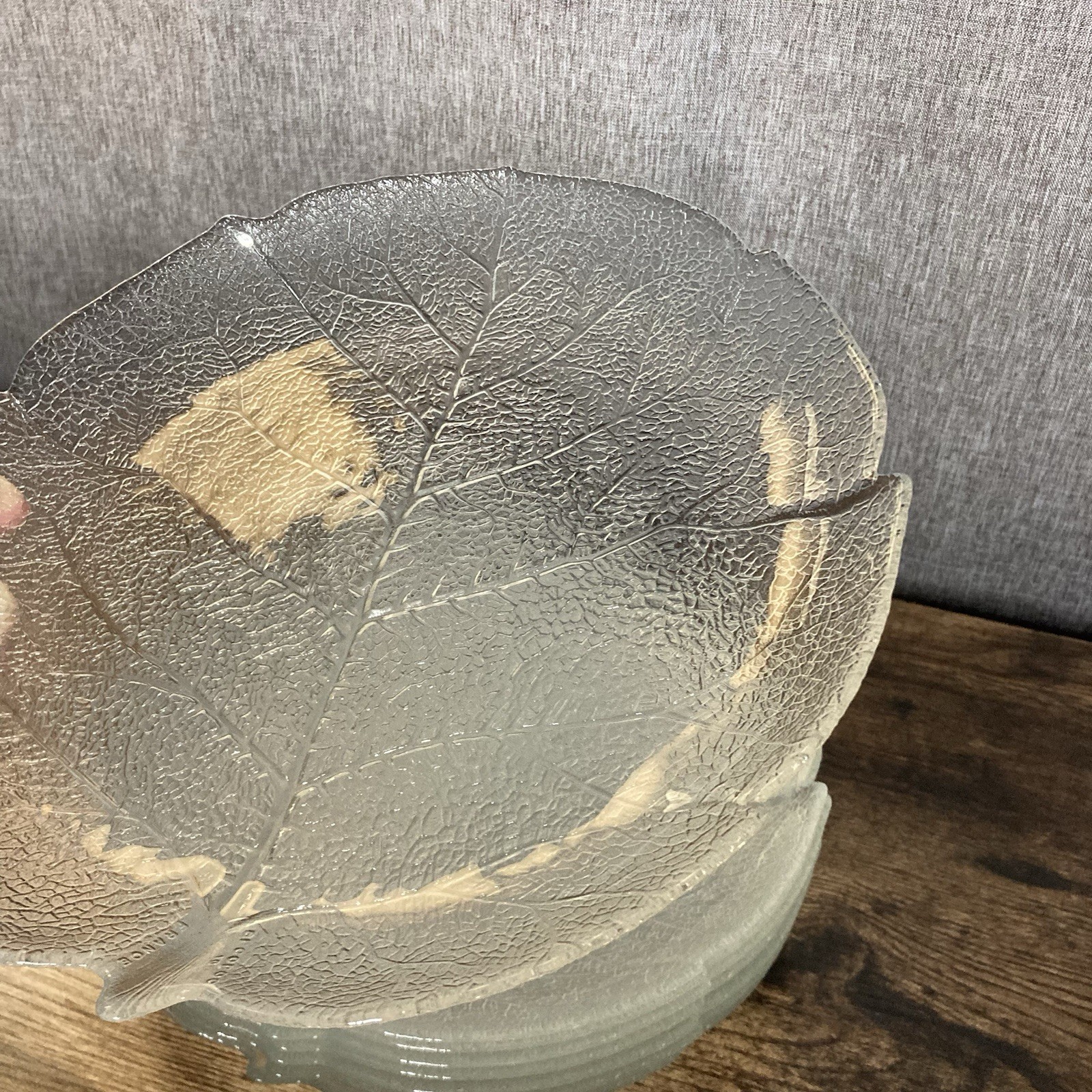 Set of 8 Vintage Arcoroc France Aspen Leaf Clear Tempered Glass Dinner Plates