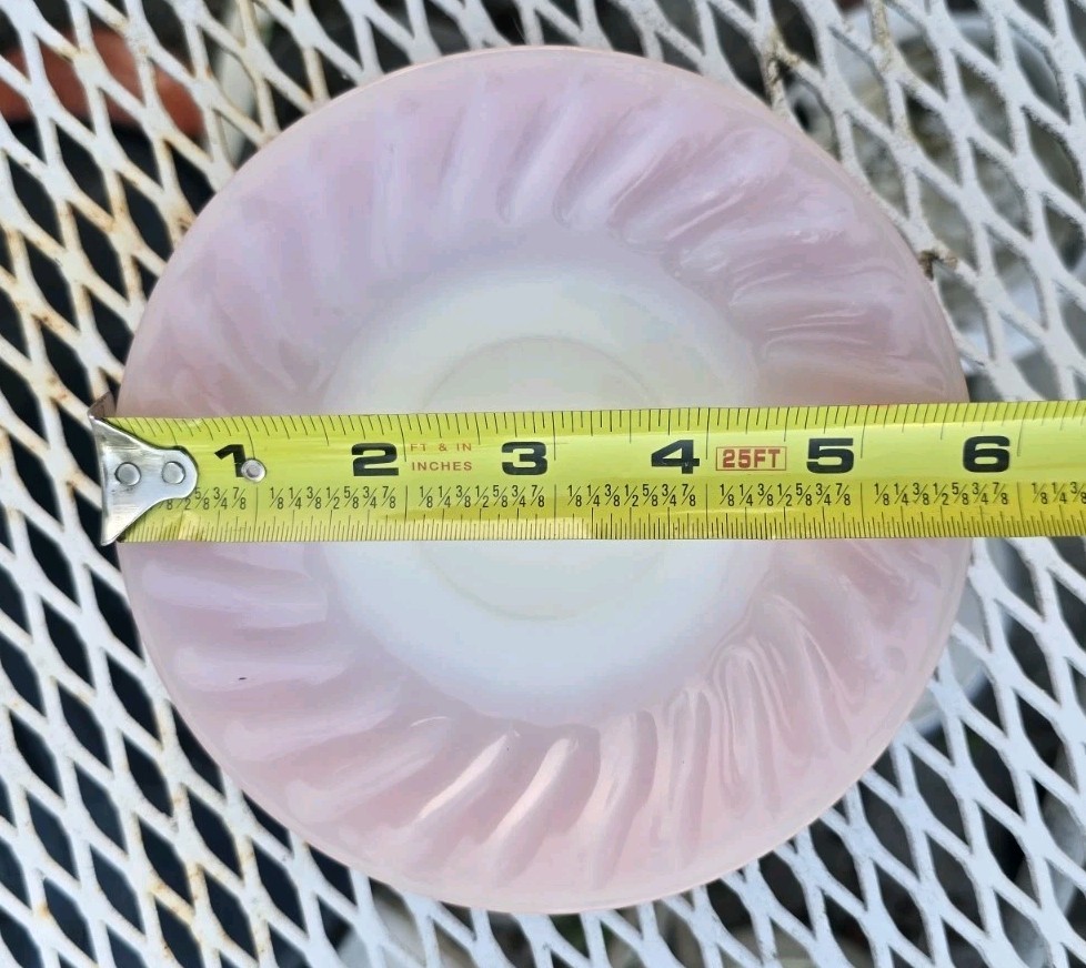 Set of 4 FIRE KING Pink Swirl 6″ Saucer/Dessert plates. Free Shipping. Beautiful