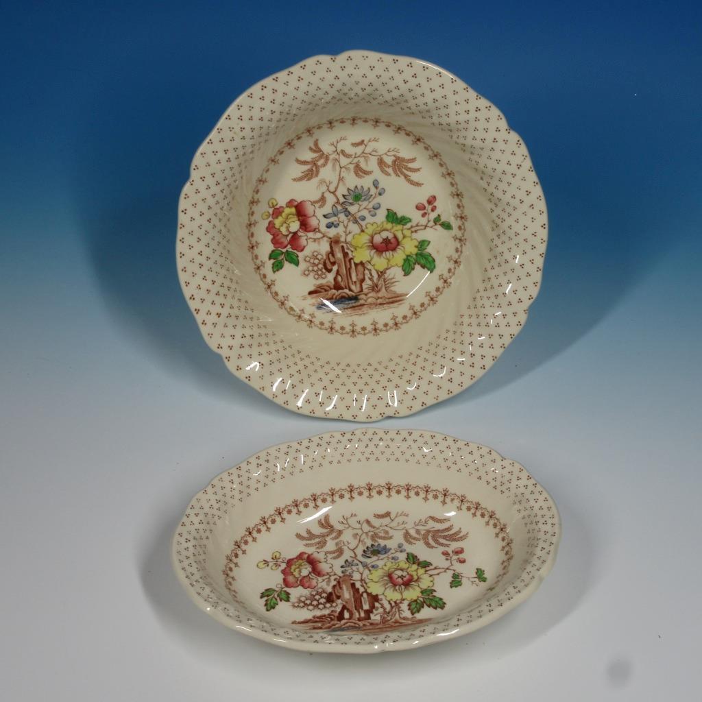 Royal Doulton – Grantham Floral – 2 Vegetable Serving Bowls – 1 Round, 1 Oval
