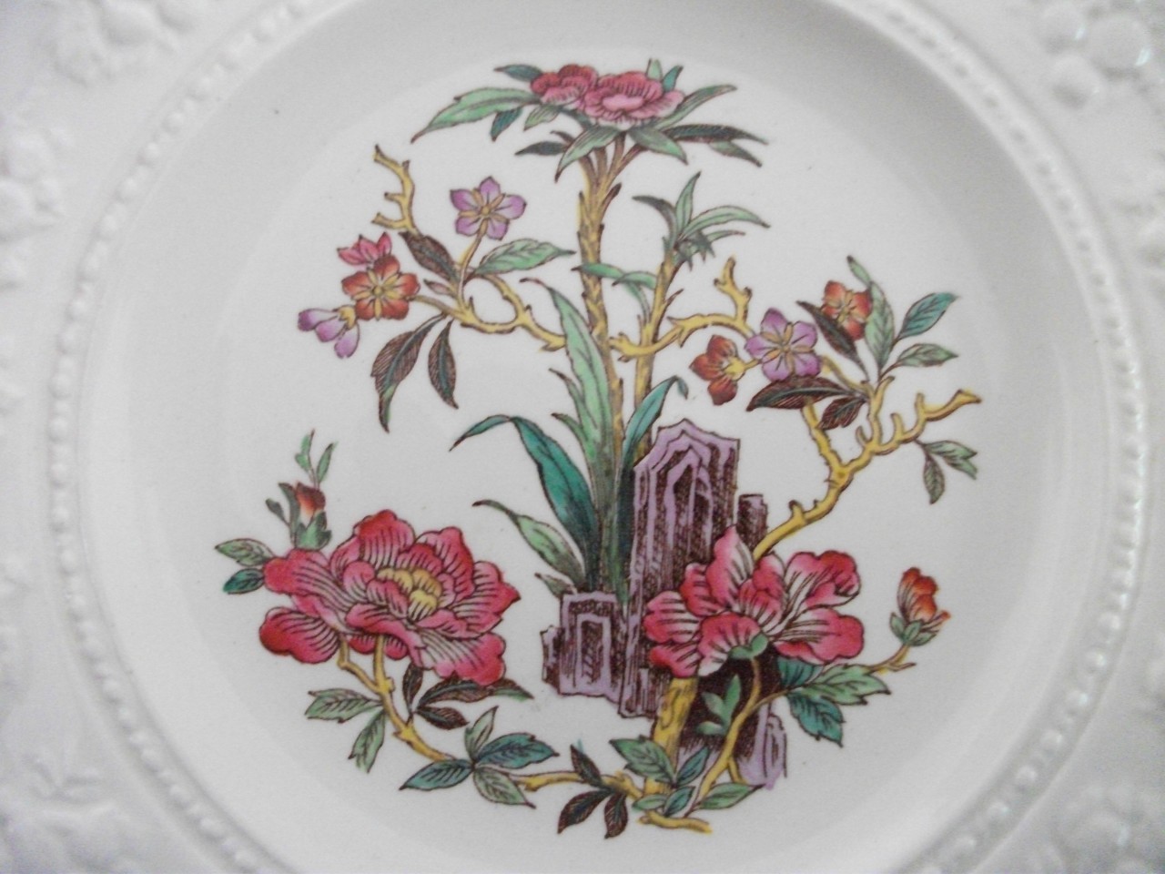 Wedgwood Nankin Wellesley TWELVE creamware 6 3/4″ bread plates AL4350