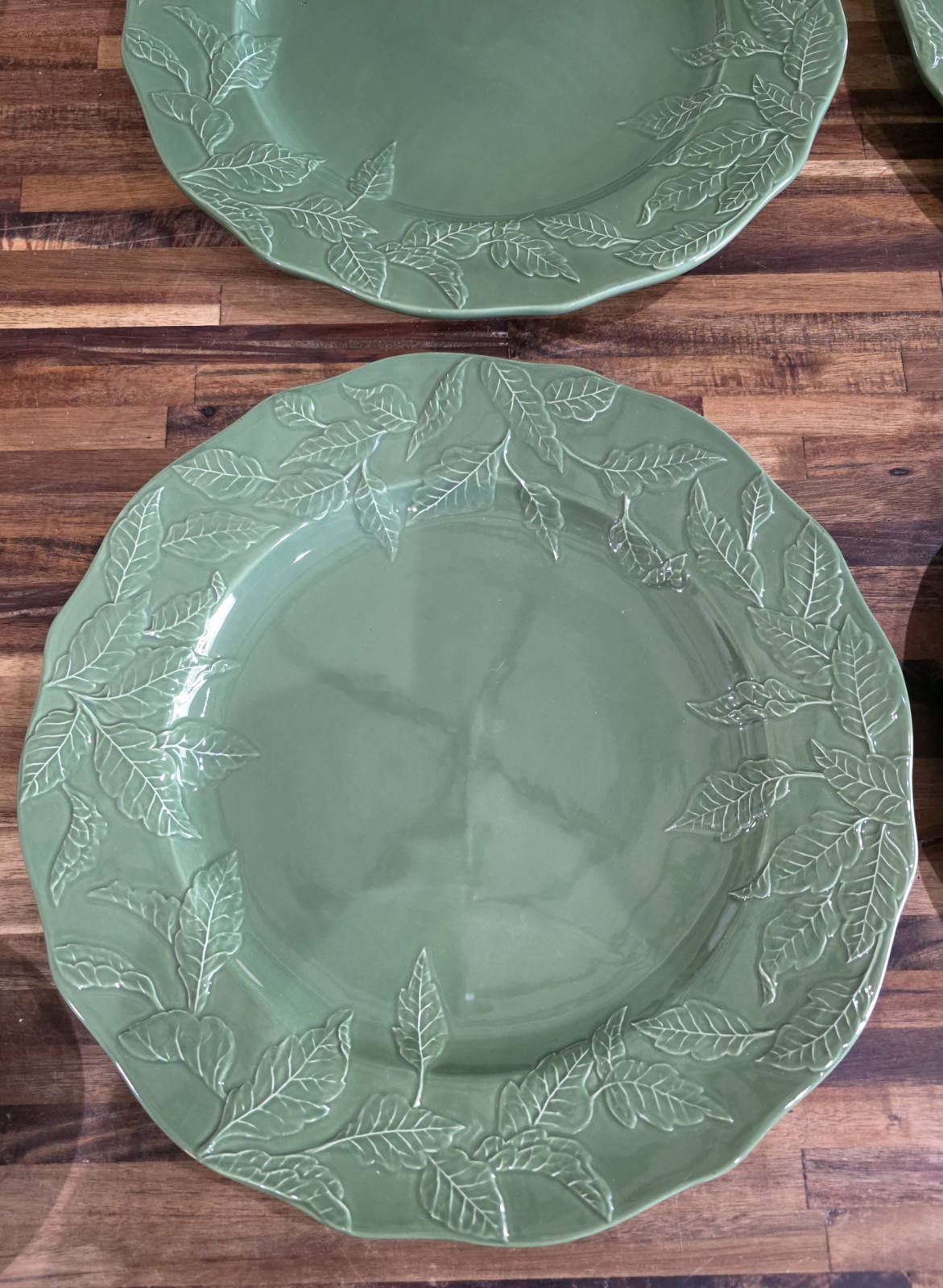 4 Green Leaf Majolica Charger Plates Italy Ceramic Italian 1997 Summer Arbor