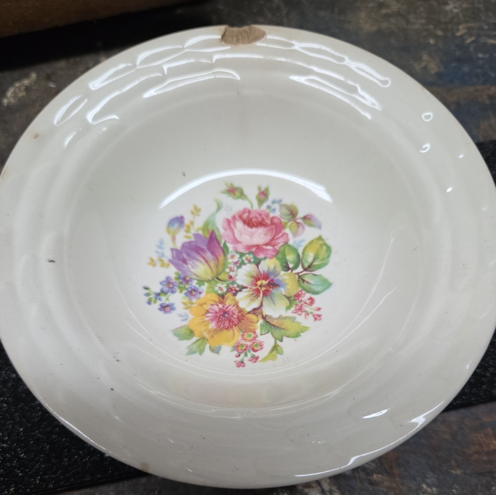Vintag floral pattern 5” Saucers 5-piece set pre-owned