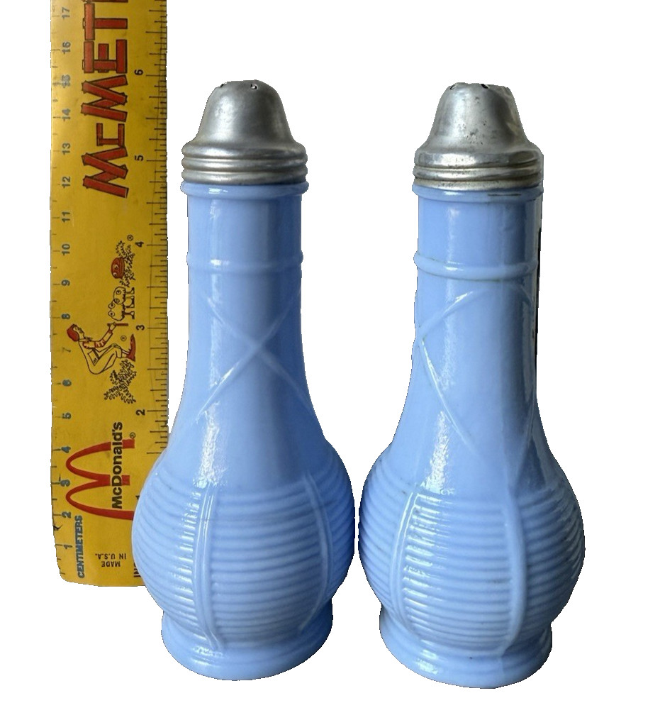 BLUE DELPHITE SALT & PEPPER SHAKERS BY JEANNETTE GLASS CO. BASKET WEAVE 6″