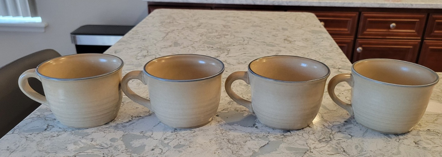 Vintage Pfaltzgraff Folk Art Coffee Mug Cup Hot Chocolate Set of 4