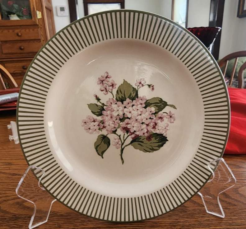 Hydrangea Salad Dessert Plate 8 1/2″ Martha Stewart Stoneware White Pink Green !
