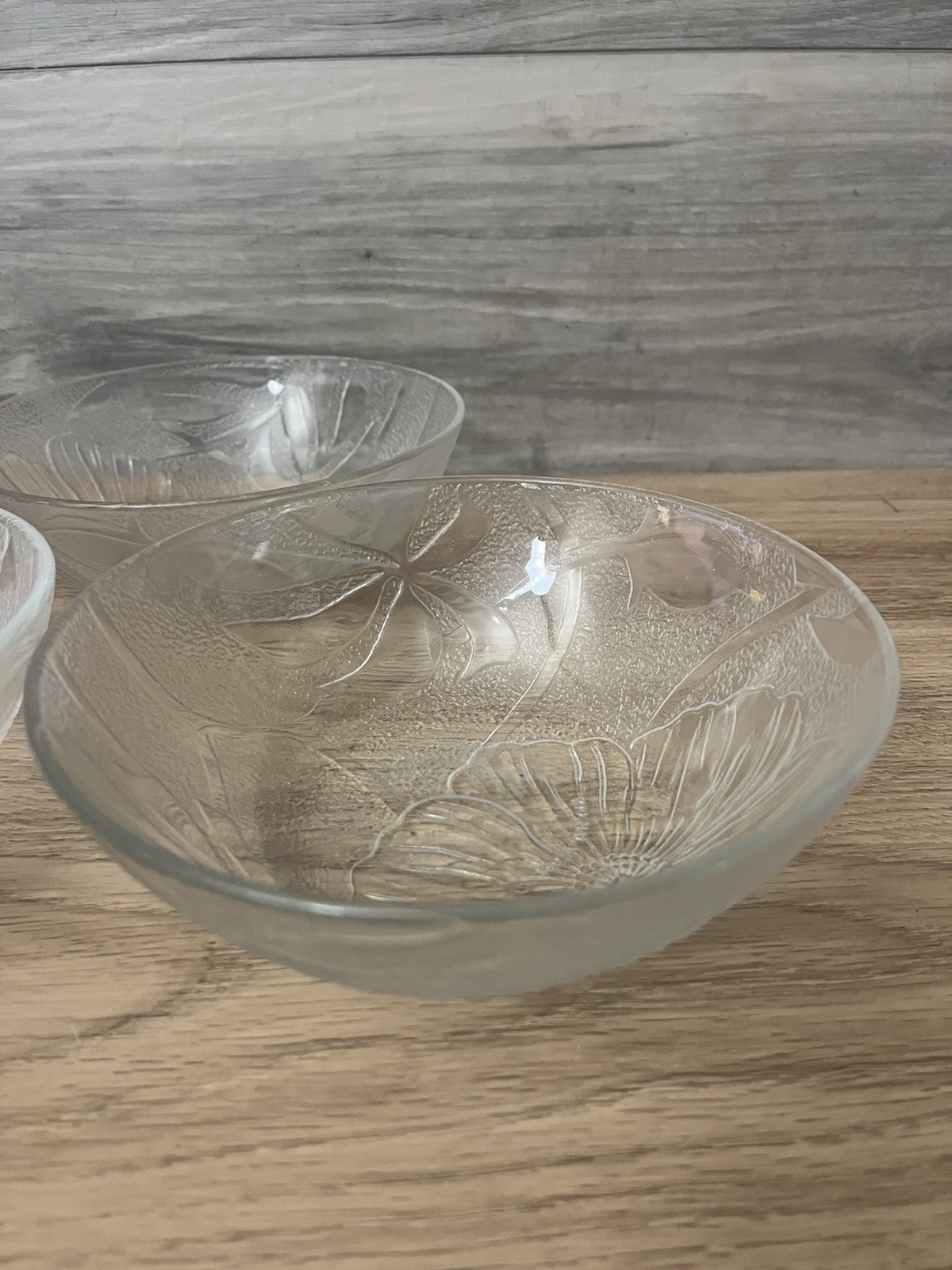 KIG Malaysia Clear Textured Glass Hibiscus Blossom Cereal/Salad Bowl Set Of 3