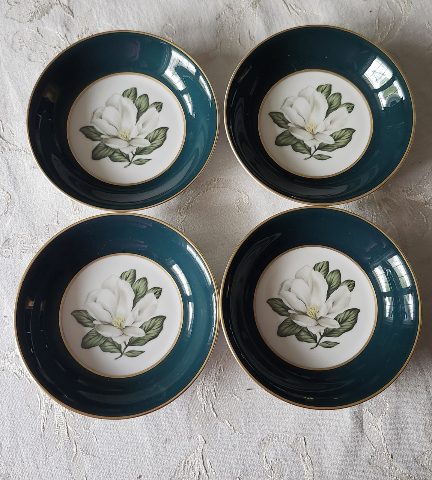4 GOLD TRIM ARCADIAN WINDSOR FRUIT/DESSERT/SAUCE BOWLS