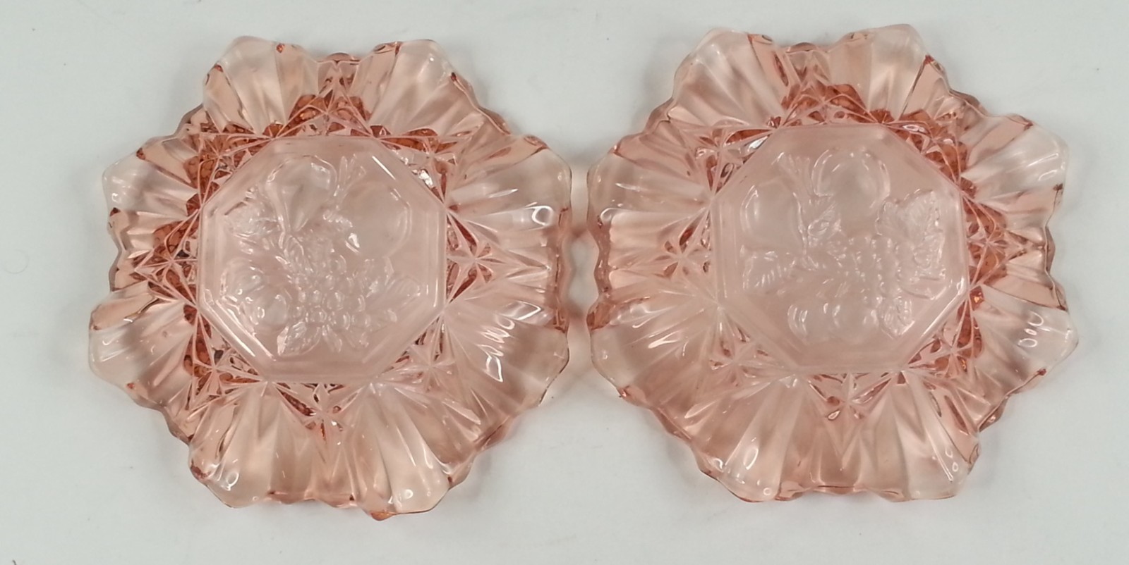 2pc Pink Glass Bowls Dishes Fruit Pattern