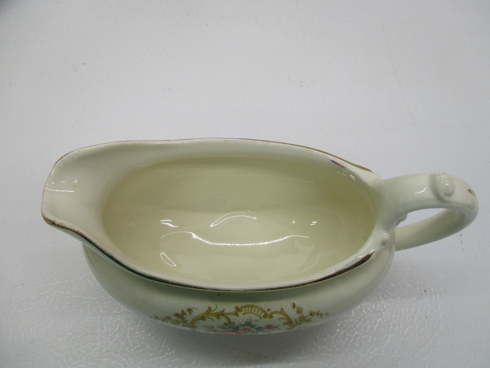 Vtg Mismatched China (4)BREAD/DESSERT Plates (4)SAUCERS-(2) VEG BOWLS-GRAVY BOAT