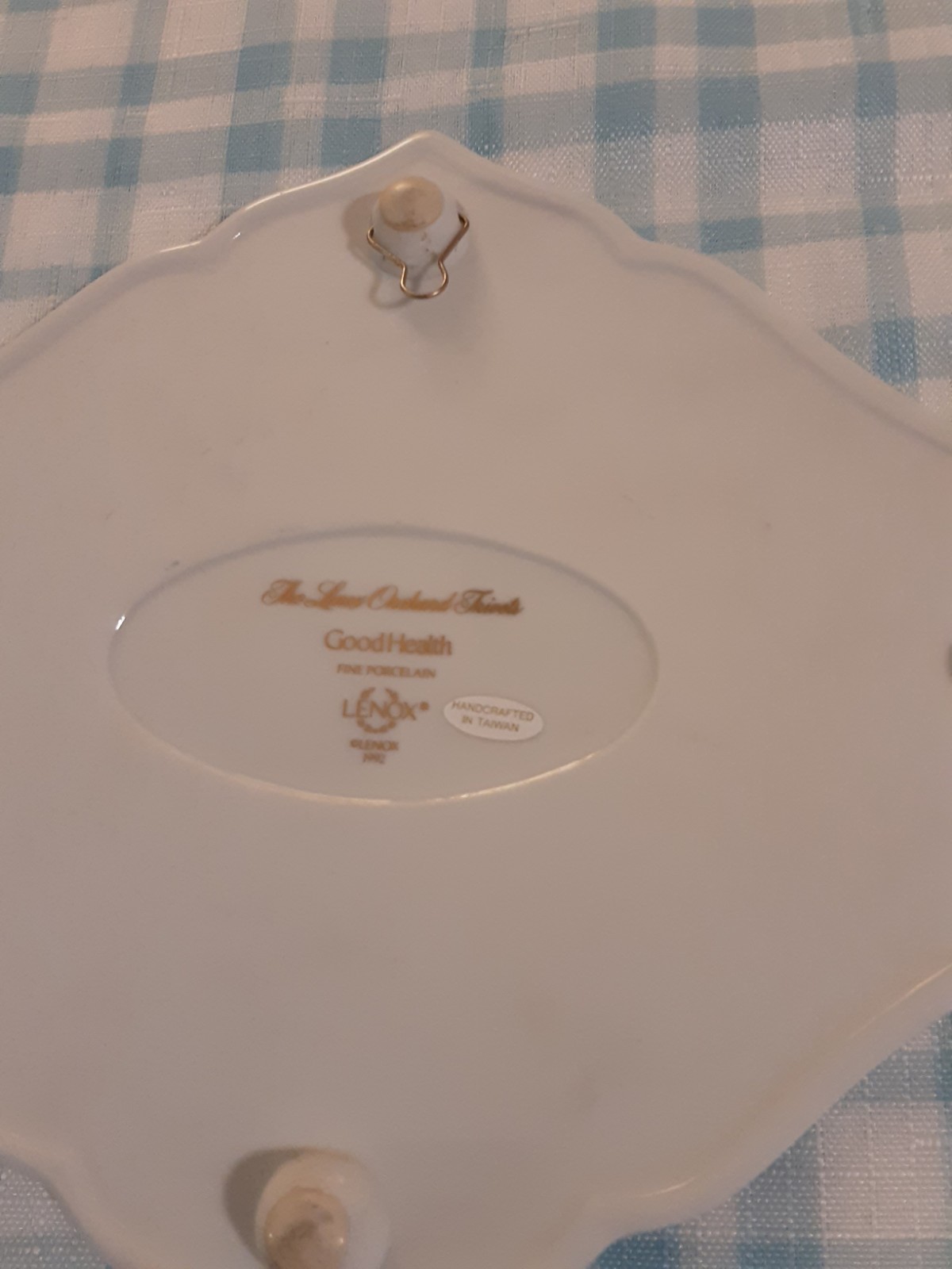 (2)1992 THE LENOX ORCHARD FINE 24K PORCELAIN TRIVETS SERIES FRUIT WALL PLAQUES
