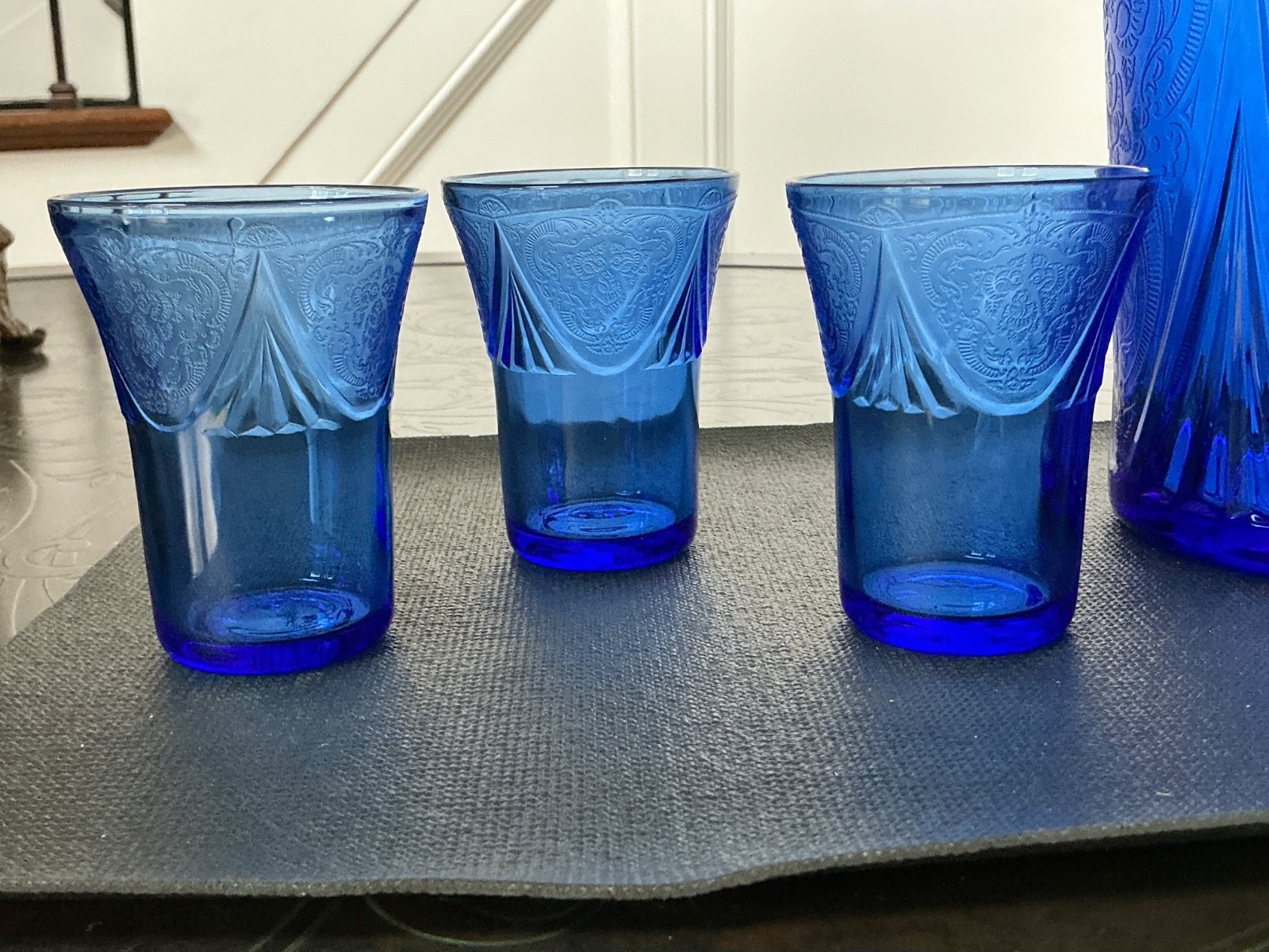 Rare vintage Hazel-Atlas Royal Lace cobalt blue pitcher 68 oz and glasses