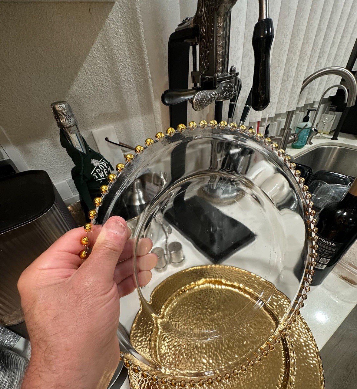 Luxory Glass and Gold Kitchen and Dining Plates. 13 Inch Diameter . 12 Set