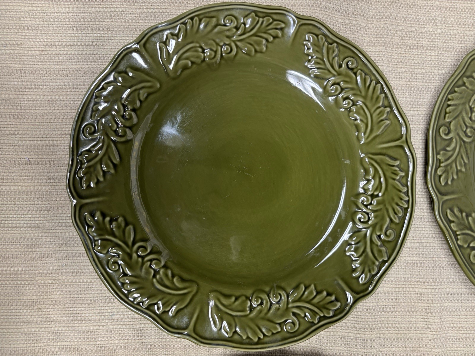 JC Penney Home Amberly Olive Green Embossed Dinner Plates Set Of 4