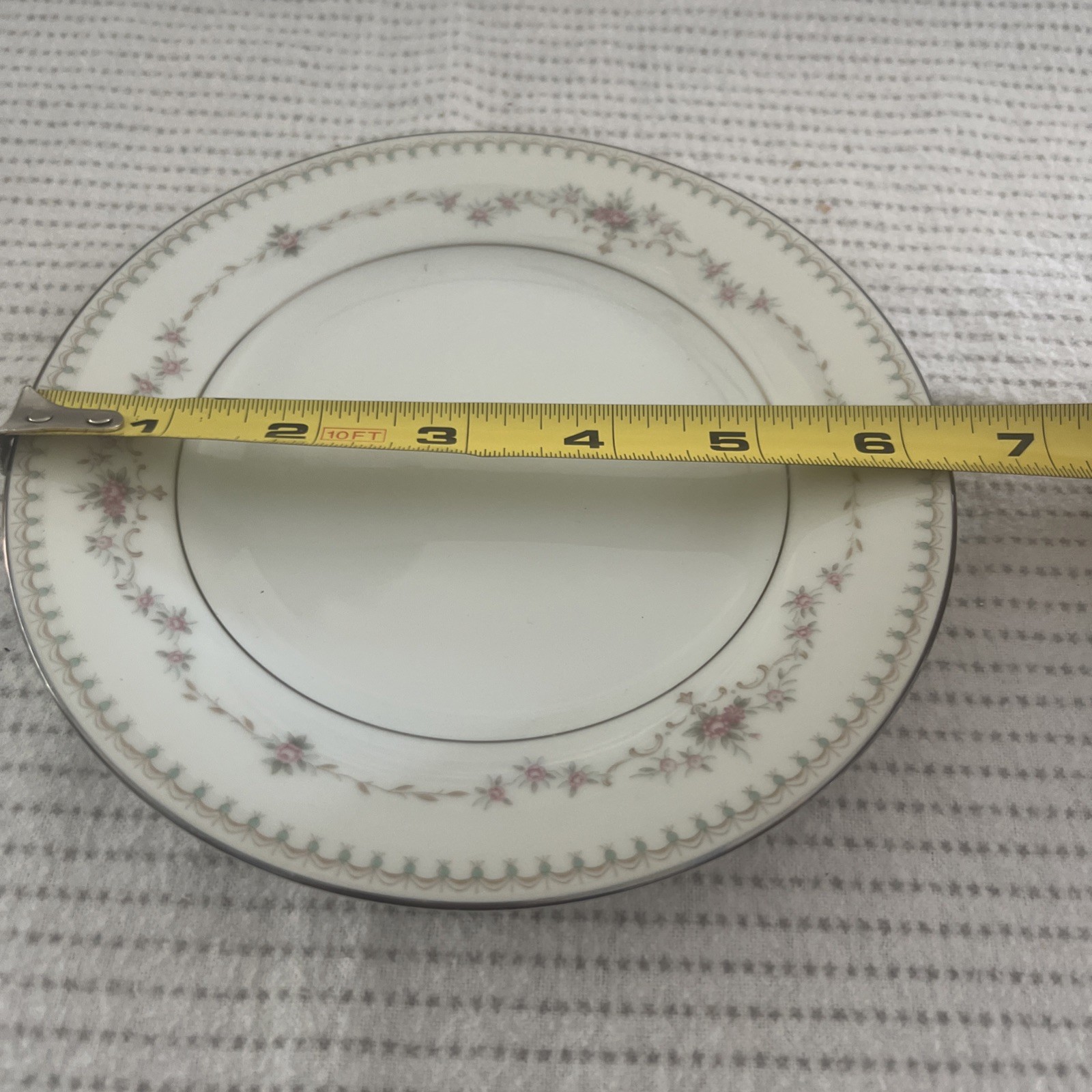 Noritake China Fairmont 6102 Dessert Plates 6.25in