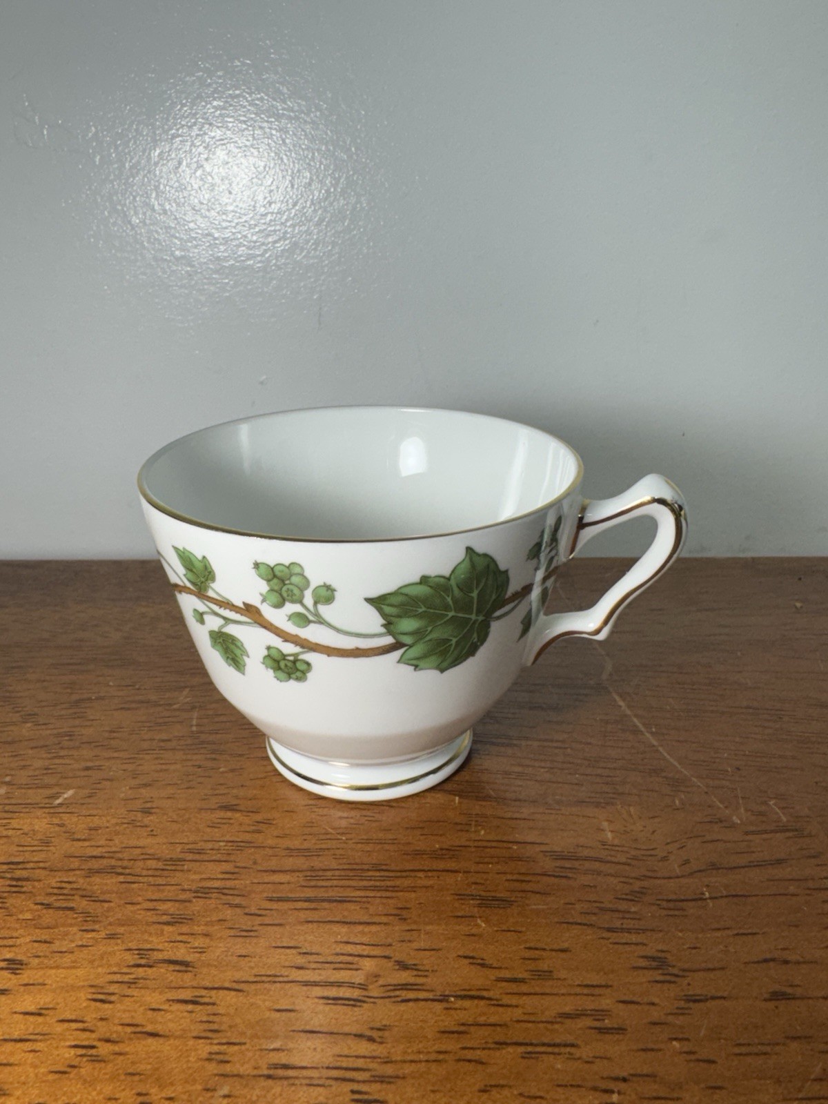 Vintage Crown Staffordshire Fine Bone China England Cup & Plates Green Ivy