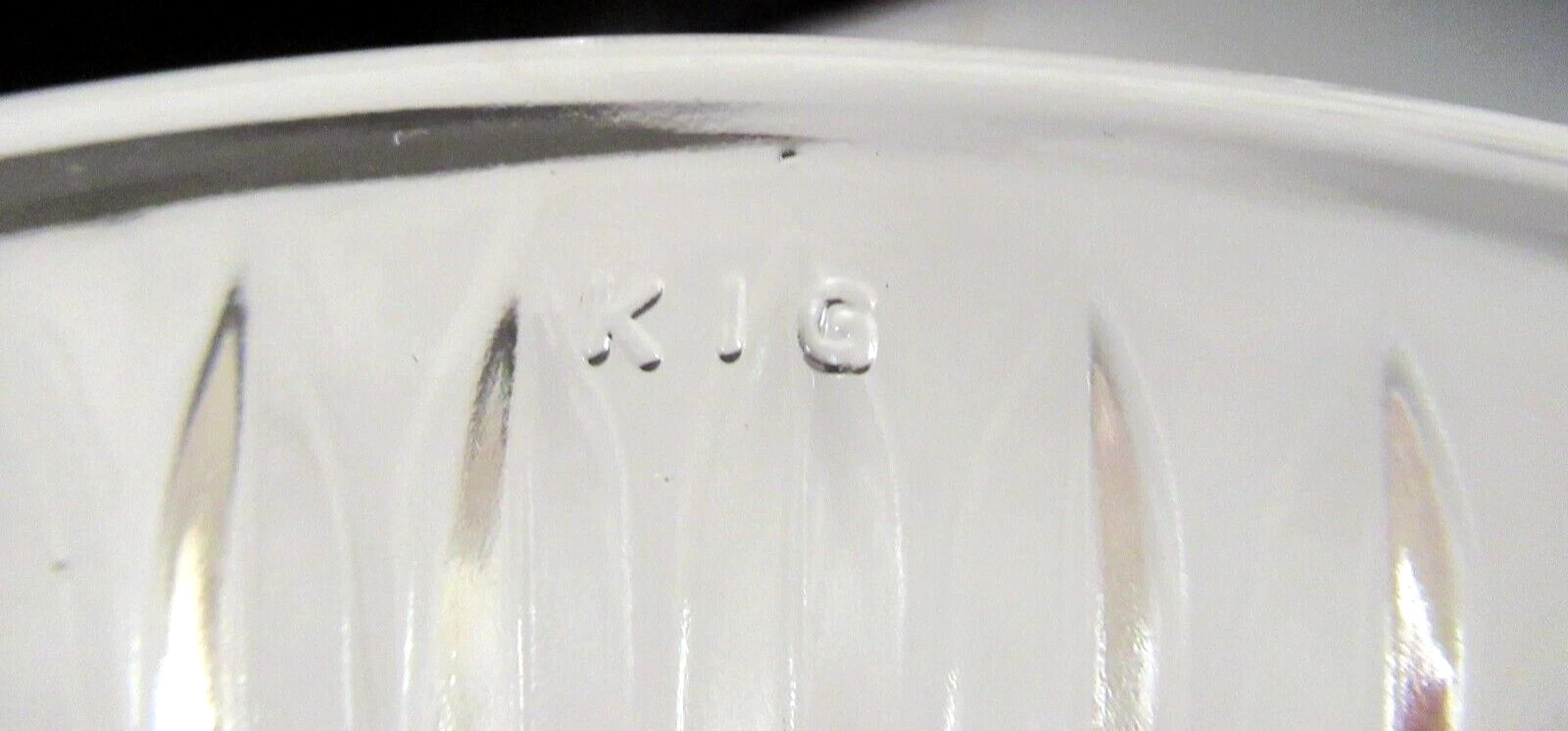 KIG “GEOMETRIC / EMBOSSED GLASS PLATE” ~ (MADE IN MALAYSIA) ~ *** VINTAGE ***