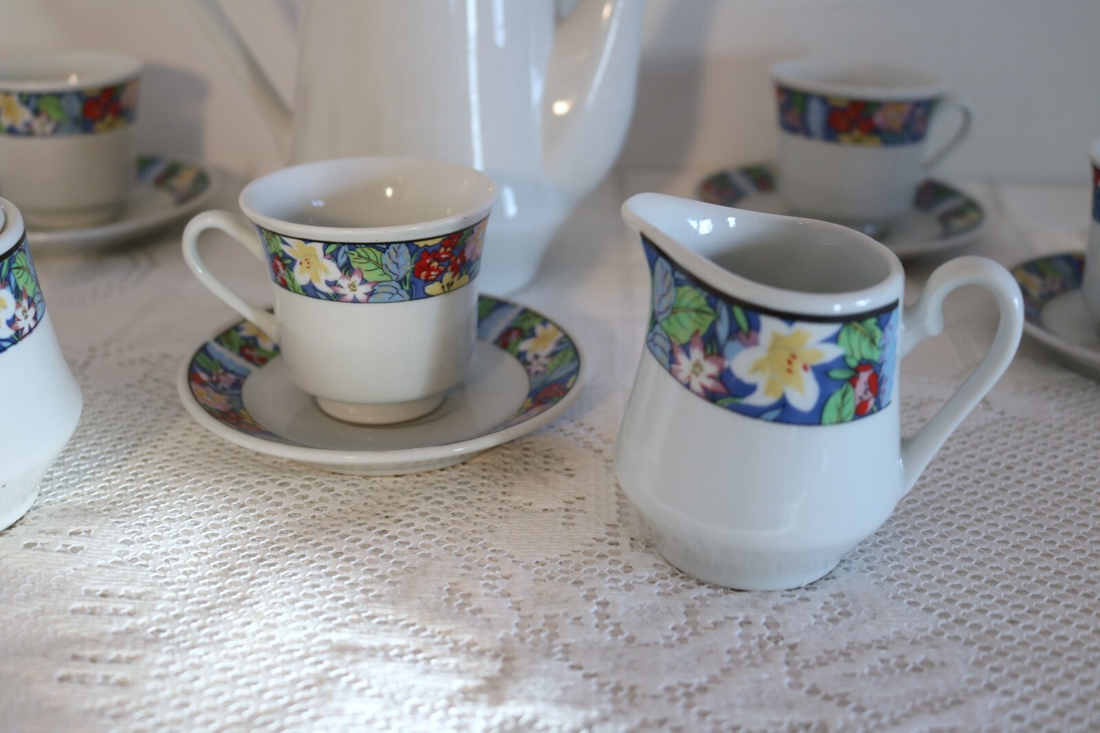 EMERALD COLLECTION MADE IN CHINA Childs Demitasse Coffee Tea Set (15 Piece Set)