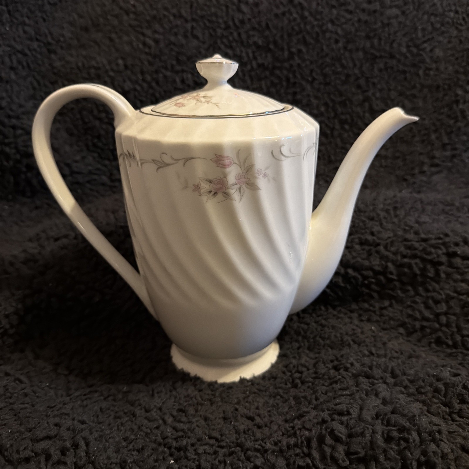 Gold Standard “GST1” 8 Inch Coffee Pot. CB1