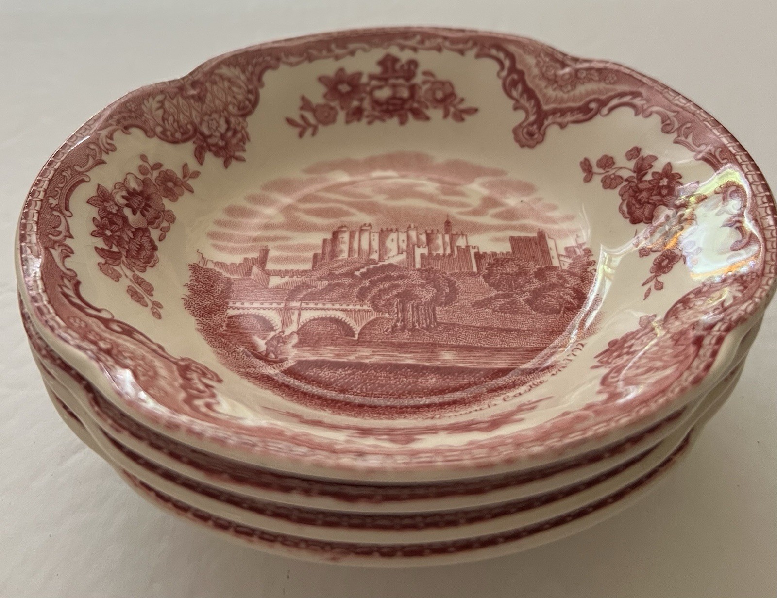 Johnson Brothers 4 Berry /Fruit Bowls Old Britain Castles 5 1/4” Across Pink Red
