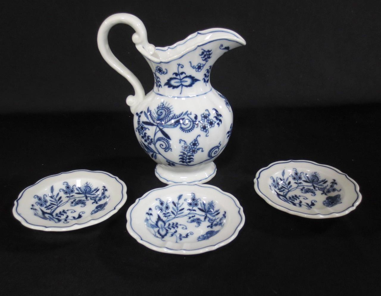 Blue Danube Blue Onion w/ Ribbon Banner – Sm. Pitcher 6-1/4″ + 3 Ashtrays 3-5/8″