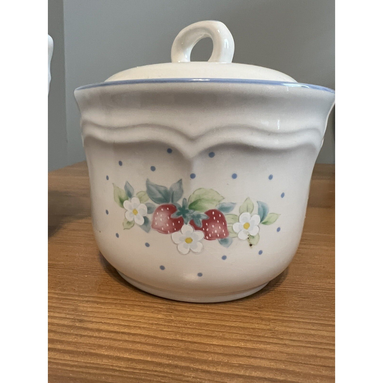 Vintage International Stoneware Japan Sugar Bowl/Lid Creamer Cup
