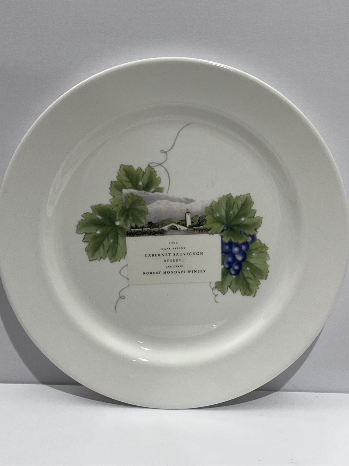 Wedgwood Grand Gourmet Collection Bone China 1999 Wine 3 Dinner Plates England