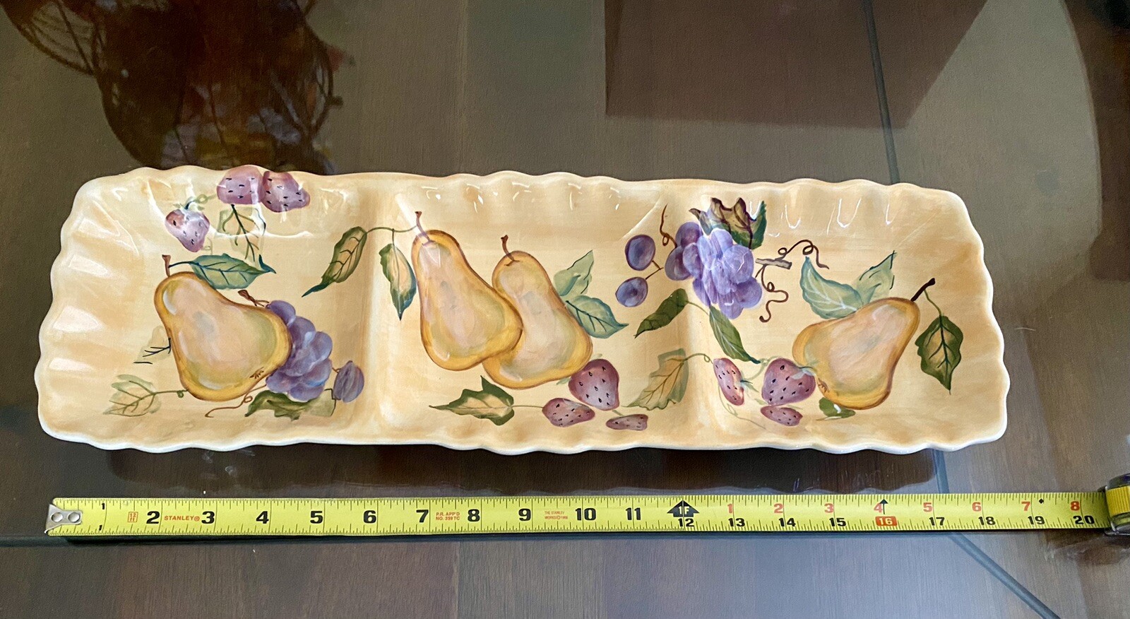ZRIKE 3 SECTION FRUIT AND LEAF DIVIDED SERVING DISH – PEARS, GRAPES, STRAWBERRY