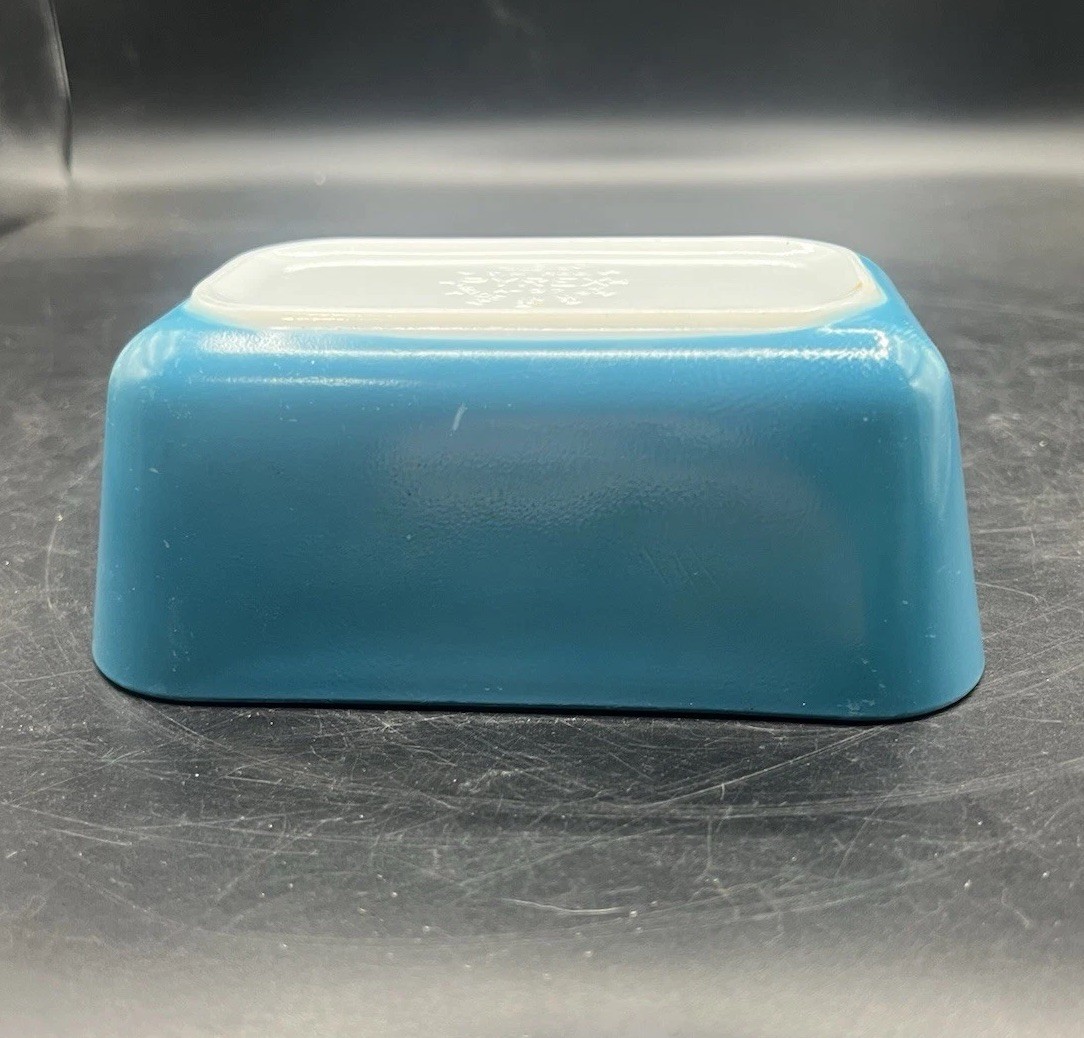 Pyrex Primary Blue Refrigerator Dish T.M. Reg A-32 502-B Vintage