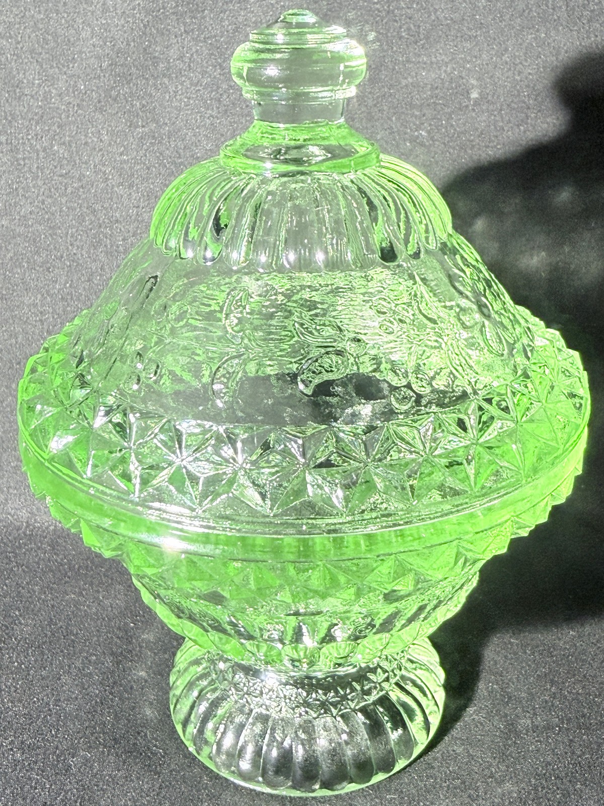 Green Vaseline Uranium glass covered candy dish coffee sugar jar butter selenium
