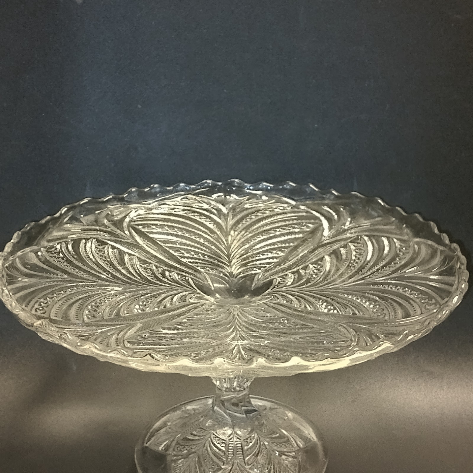 EAPG Bryce Higbee & Co Bonair Palm Leaf Fan 9″ X 4.5″ Footed Cake Stand 1903 UV