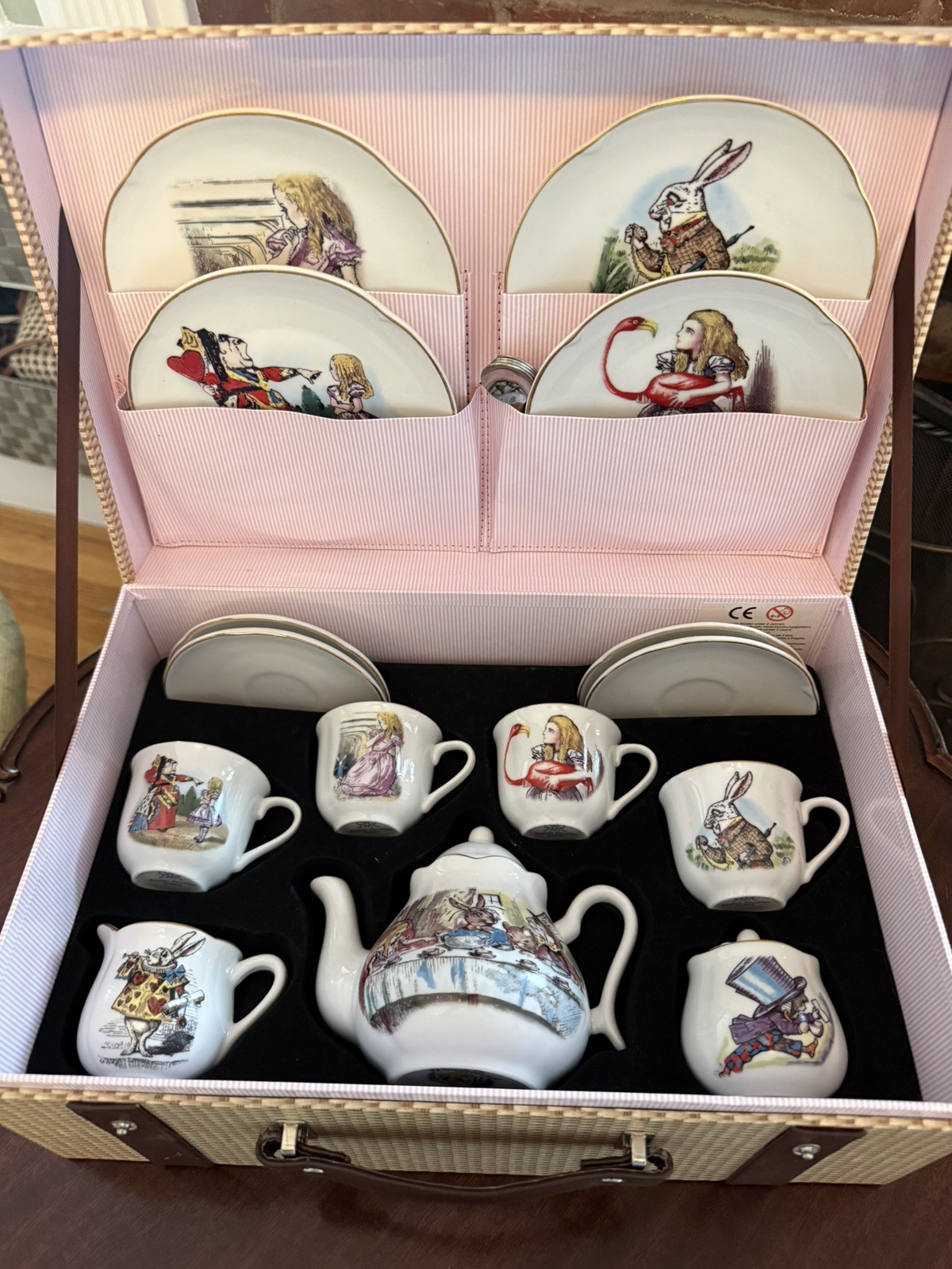 NIB Reutter Porcelain Alice in Wonderland Picnic Teaset – Complete Service for 4