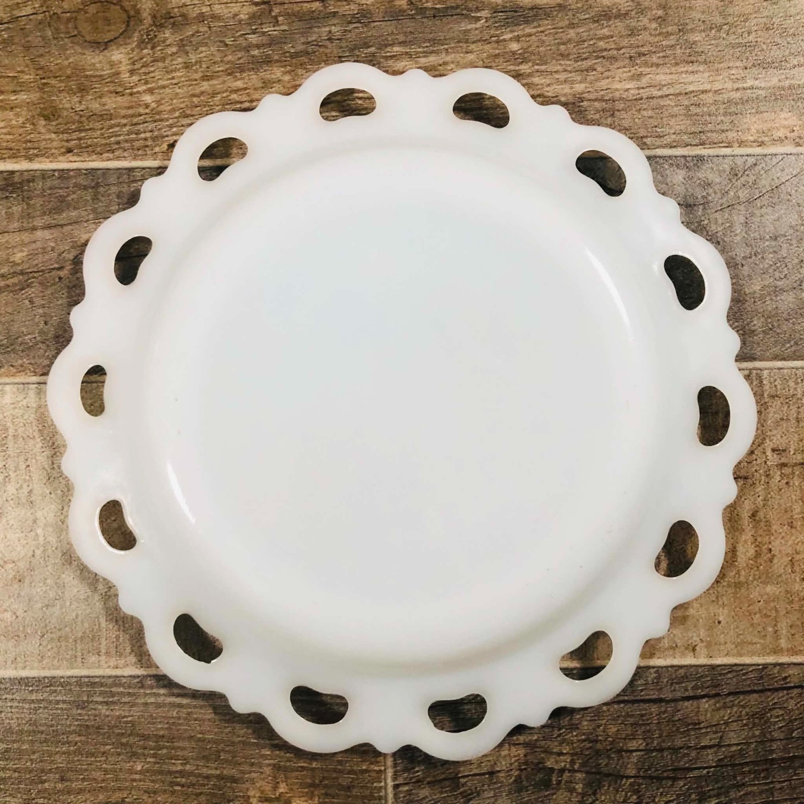Vintage Anchor Hocking Milk Glass Open Lace Heart Border Plates Set of 5