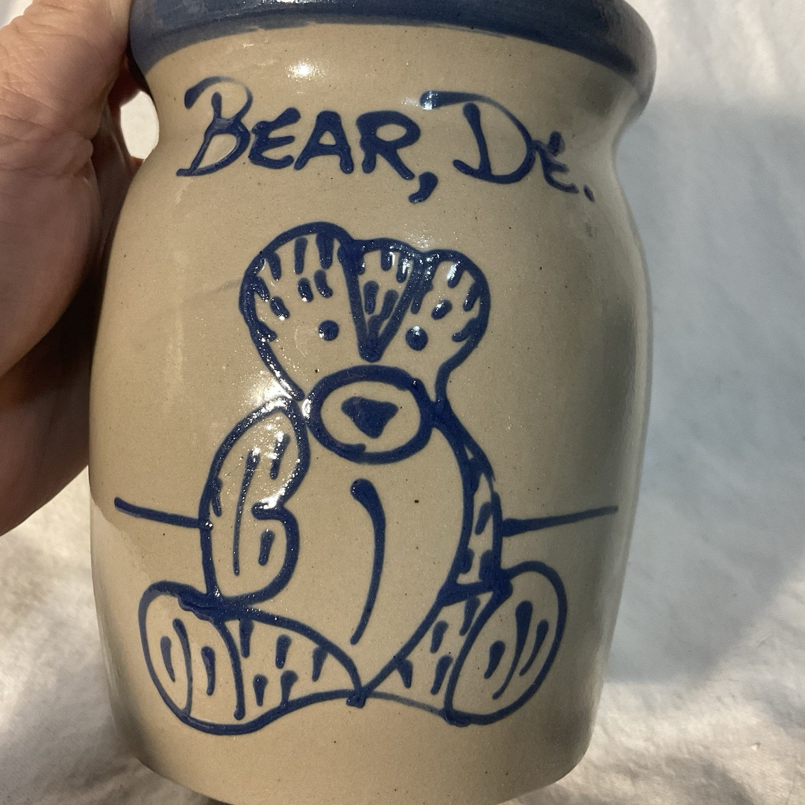 BBP Beaumont Brothers- 5-1/2″ Salt Glazed Stoneware Bear Crock / Vase- 1996
