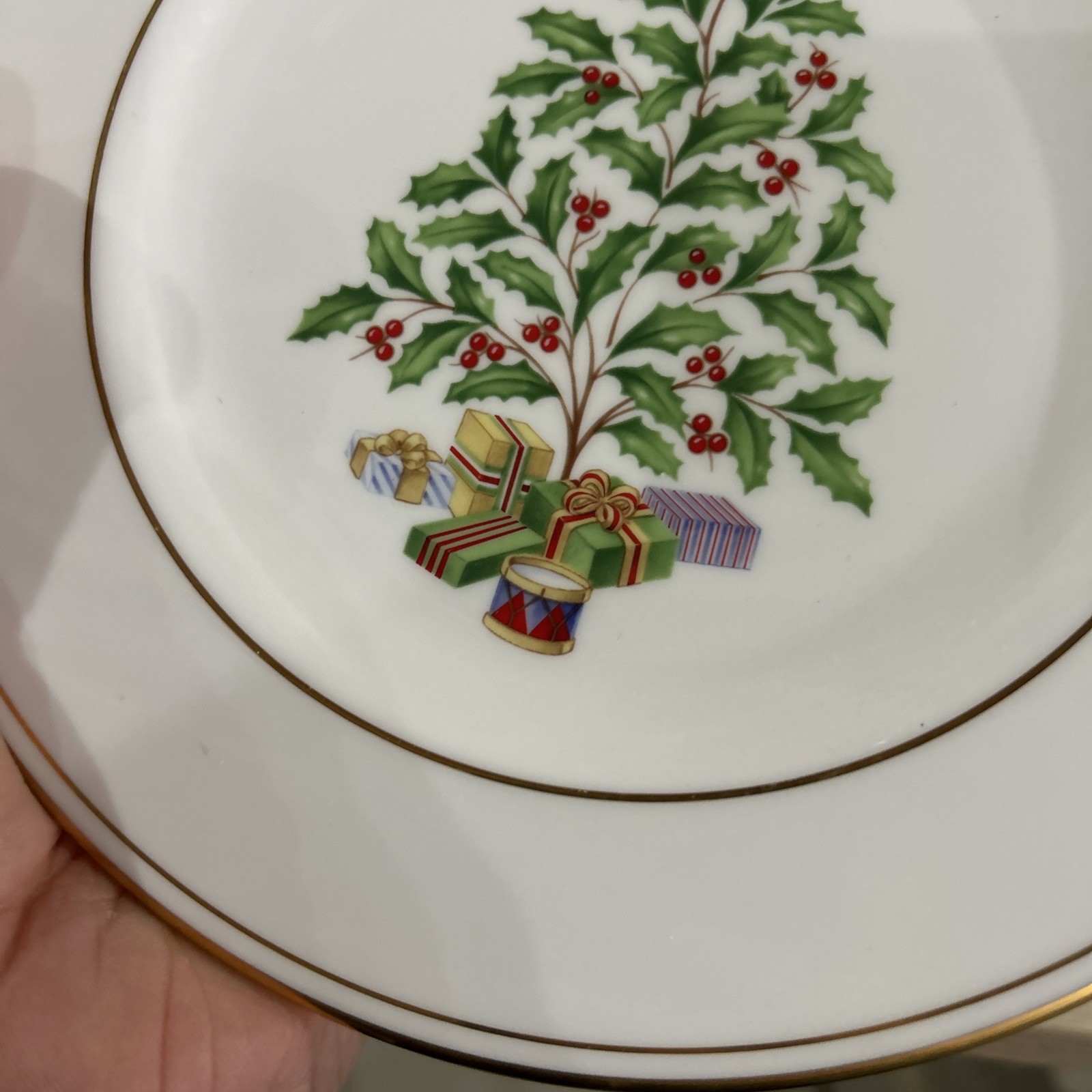 2 Lenox Holiday Tree Gold Salad/Dessert Plates, 8 1/8″, In Pristine Condition