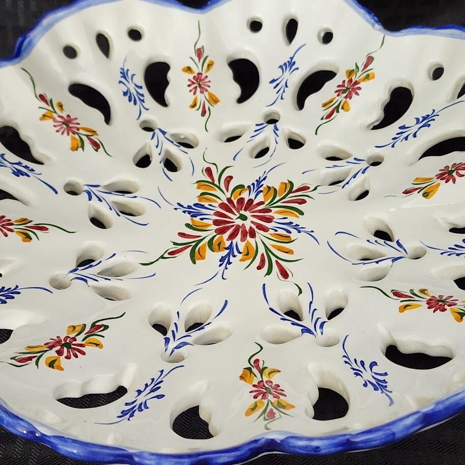 VTG RCCL Fruit Bowl Reticulated Hand Painted Portugal Signed Pottery Floral 14″